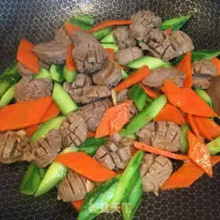 Make cucumber carrot and beefballs step 6