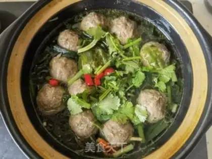Make Beefballs, seaweed soup step 11