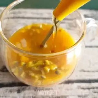 Make Pistachio pear honey water step 4