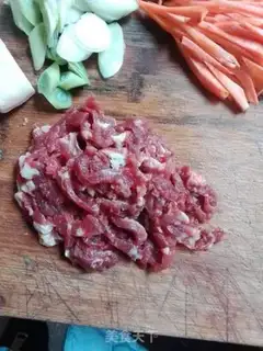 Make Carrot and beef step 1