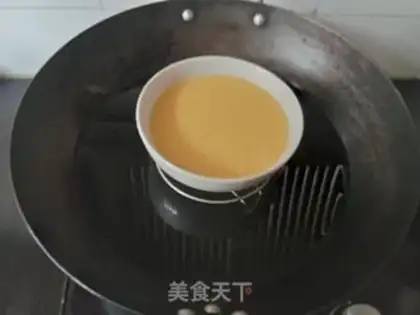 Make Shrimp skin steamed eggs step 3