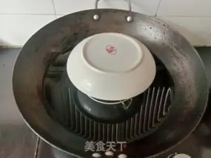 Make Shrimp skin steamed eggs step 4