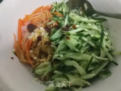 Make A cucumber carrot fan step 4
