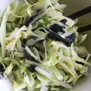 Make Black sesame sauce, buns step 4