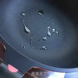 Make Black sesame sauce, buns step 5