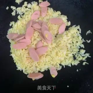 Make Sodium ham and sausage fried rice step 3