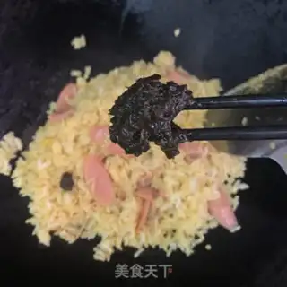Make Sodium ham and sausage fried rice step 4