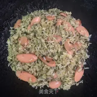Make Sodium ham and sausage fried rice step 5