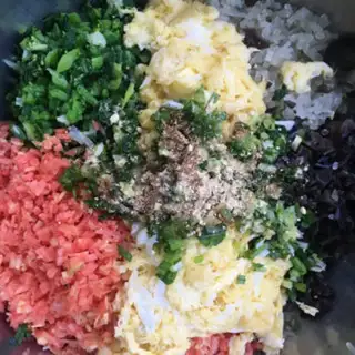 Make The gravy egg box step 6