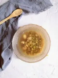 Make The green bean lilies step 5