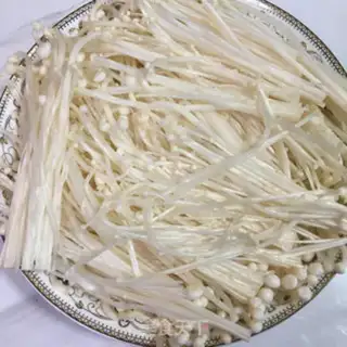 Make Garlic steaming needles and tofu step 1
