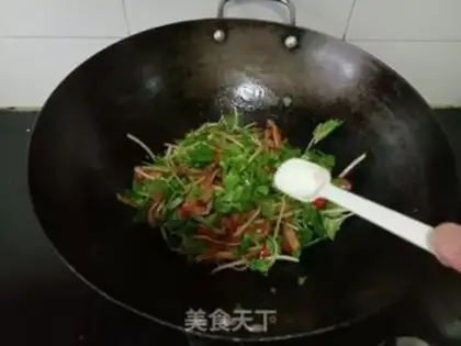 Make Creamed pig ears step 5