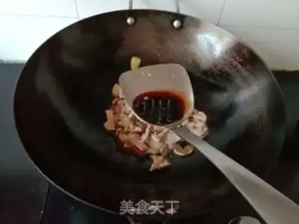 Make Chicken pork fried eggs step 4