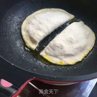 Make The gravy egg box step 10