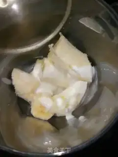 Make Banana apple shake step 1