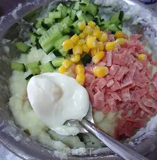 Make Mashed potato vegetable salad step 3