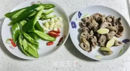 Make Pyramid fried fish step 3