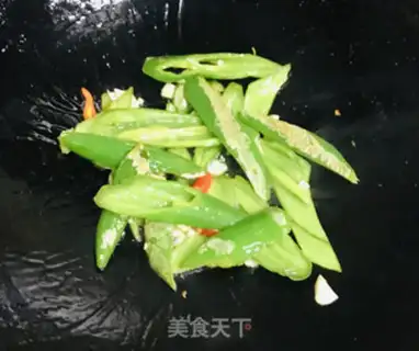 Make Pyramid fried fish step 5