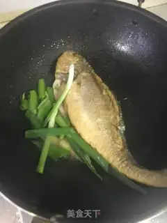 Make Beer and yellow fish step 1