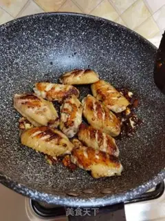 Make Hot chicken wings step 16