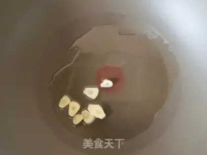 Make Pine willow sprout noodles step 2