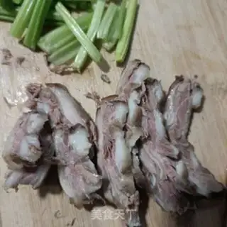 Make Fresh water and donkey celery step 1