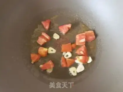 Make Pine willow sprout noodles step 3