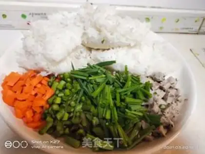 Make A radish sausage fried rice step 0
