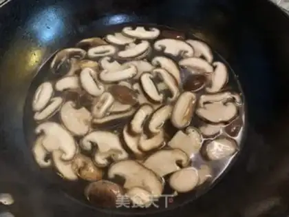 Make Pyramid mushroom pepper step 2