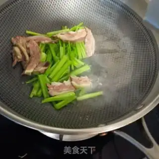 Make Fresh water and donkey celery step 4