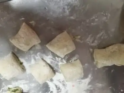 Make The pine pine pine wreath step 11