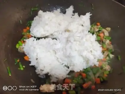 Make A radish sausage fried rice step 2
