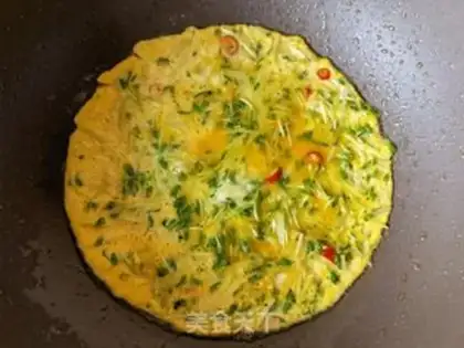 Make Pine willow eggcake step 9