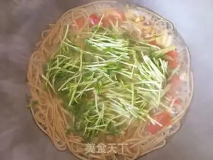 Make Pine willow sprout noodles step 8