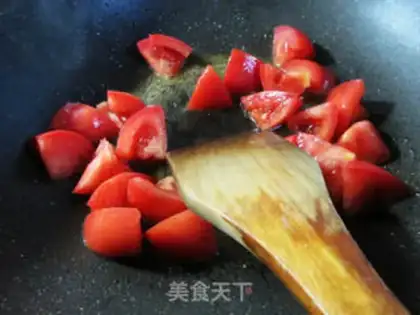 Make Tomato fried mountain medicine step 4