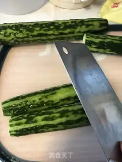 Make Garlic cucumber step 1