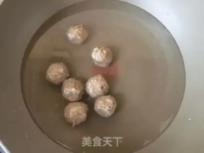 Make Beefballs boiled noodles step 2