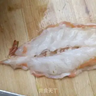Make Shrimp bean salad step 1