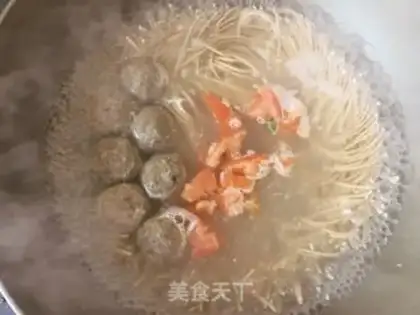 Make Beefballs boiled noodles step 5