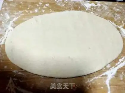 Make Sesame sauce, red sugar rolls step 3
