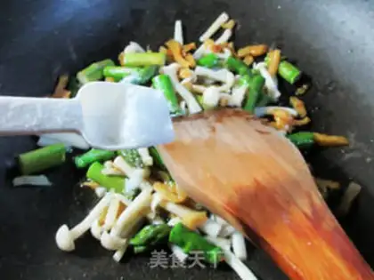 Make ♪ Squeeze the veggies ♪ step 4