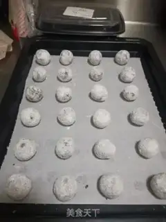 Make Coco Snow Cookie step 8