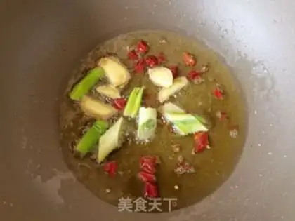 Make Soybeans horned halogen noodles step 7