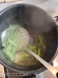 Make Potato-head corn, Dutch bean salad step 3