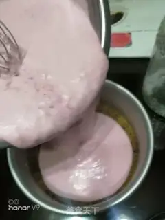 Make Six inches of strawberry mousse cake step 4