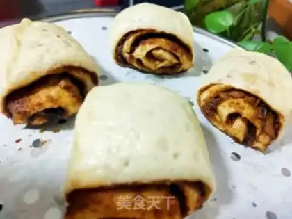 Make Sesame sauce, red sugar rolls step 13