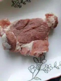 Make Chili fried meat step 1