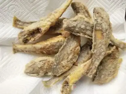Make Fry the yellow fish step 5