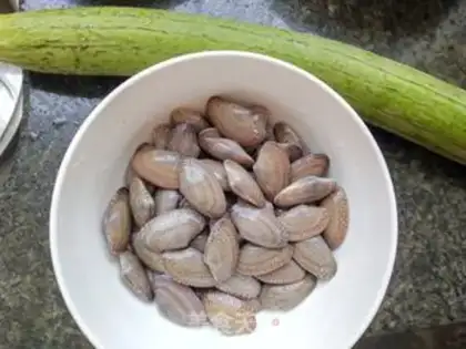 Make Oil and melon soup step 0