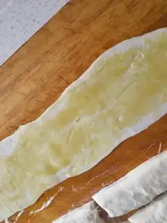 Make Hand grab cake step 7